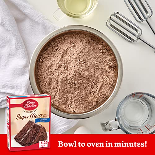 Betty Crocker Super Moist Chocolate Fudge Cake Mix, 15.25 oz Pa...