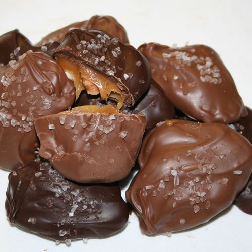 Pecan Caramel Clusters With Sea Salt No Melt Guarantee - Mix O